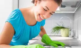 5 Tips for Cleaning Your Home Quickly When People Are Coming Over