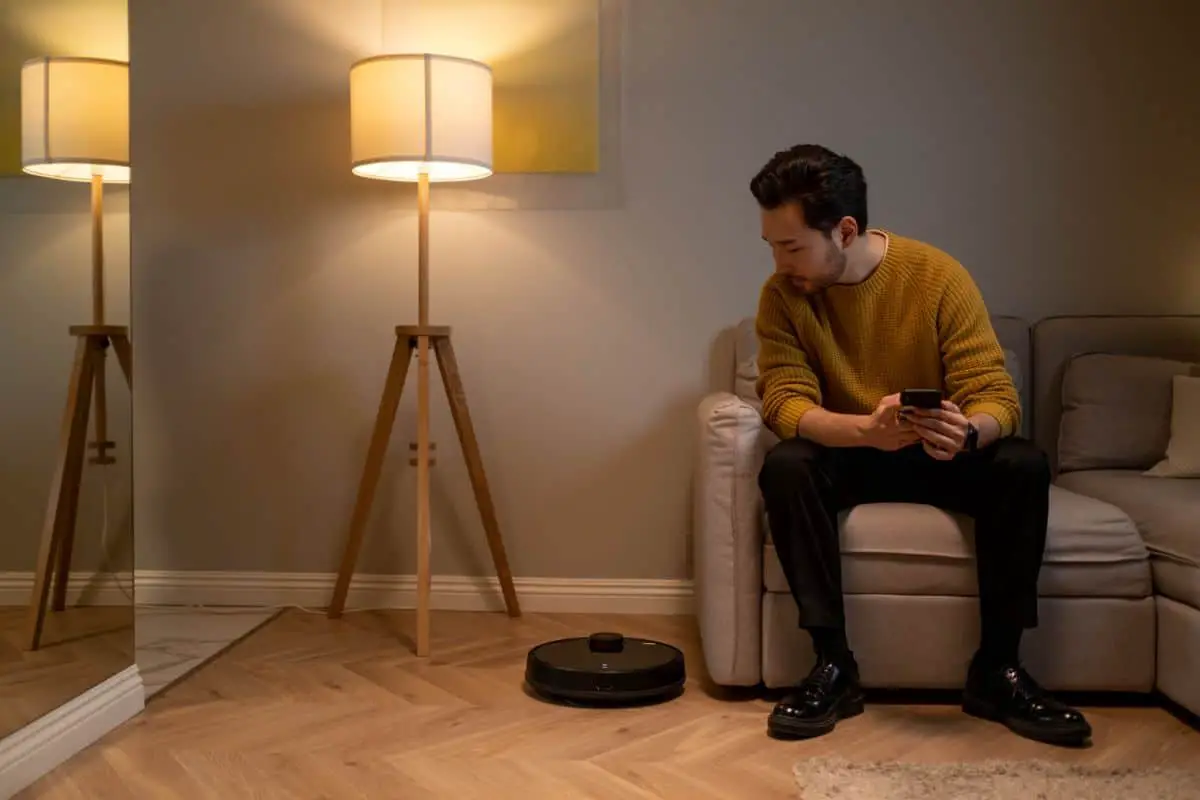 You are currently viewing Shark Ion Robot Vs Roomba – Which One Is The Better Buy?